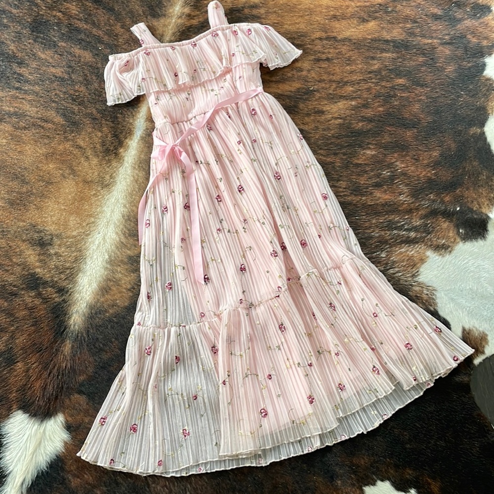 Floral maxi dress. Size 8